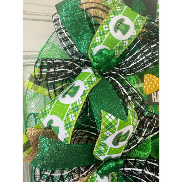 Happy Saint Patrick’s Day Leprechauns Mesh Ribbon Wreath Door Hanger - Picture 6 of 9